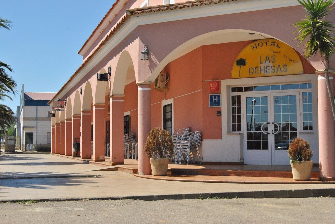 Hotel Las Dehesas Navalvillar de Pela المظهر الخارجي الصورة